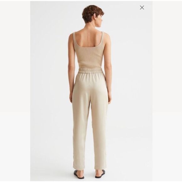 🔥🔥5 for $25🔥🔥 H&M NWT Women's Elastic Waist Drawstring Tapered pants Size XL - Picture 2 of 9